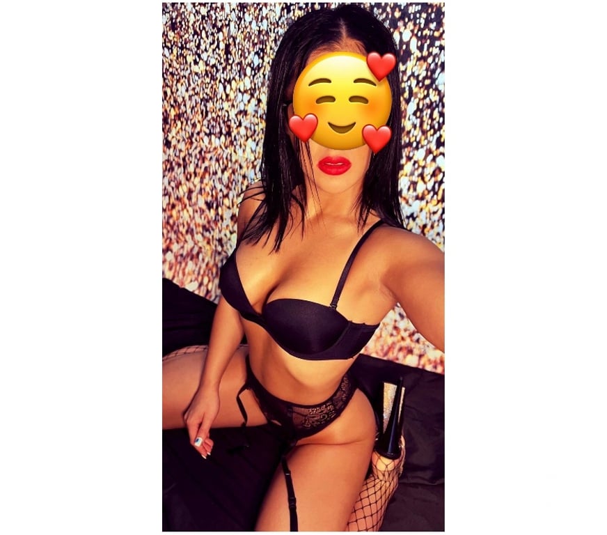 Escort Dublin Dublin-8 - Photos for Leyla😘 OUTCALL ONLY 👅🍑🥰