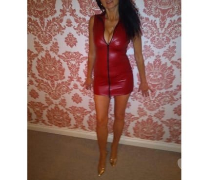 Escort Dublin-2 Dublin - Photos for Sensual mature masseuse D2 and grooming 0899817036