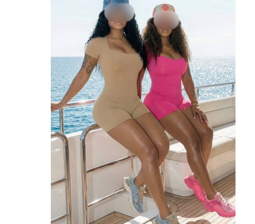 Escort Dublin Sandyford - Photos for FOUR HANDS MASSAGE