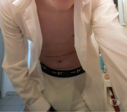 Escort Dublin-4 Dublin - Photos for Donnybrook D4 – Hung 27yo Looking for Generous Car Fun