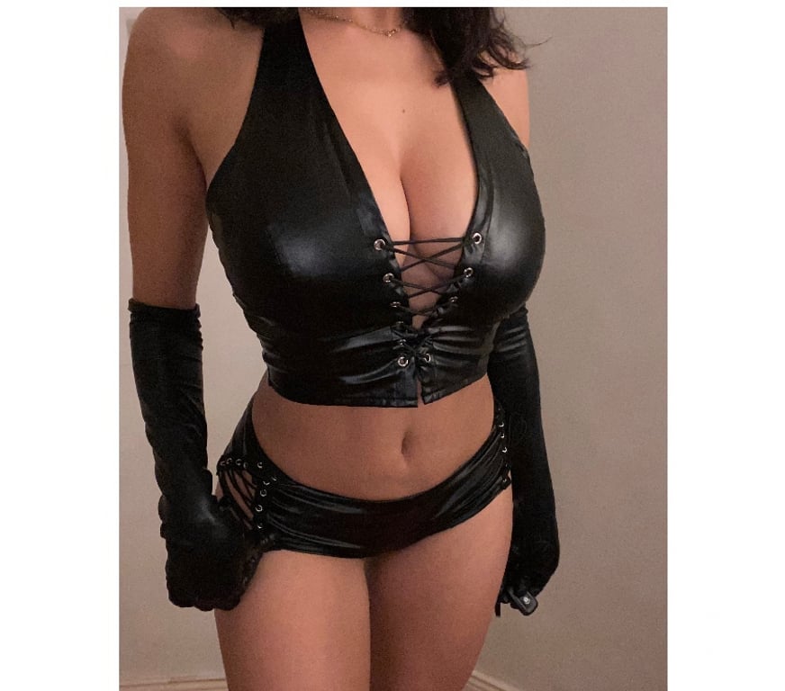 Escort Dublin Dublin - Photos for Mari model body (outcall real photos)