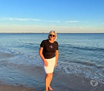 Massage and body gromming