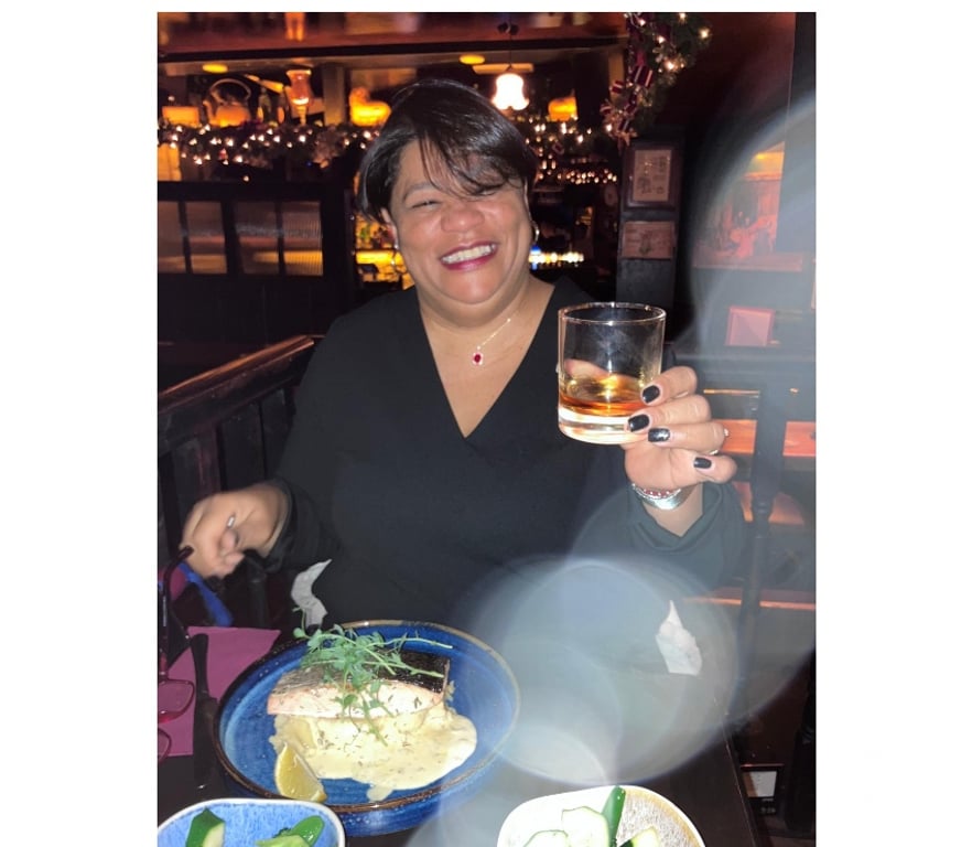 Escort Dublin (County) Dublin-1 - Photos for Mature goddess lunna