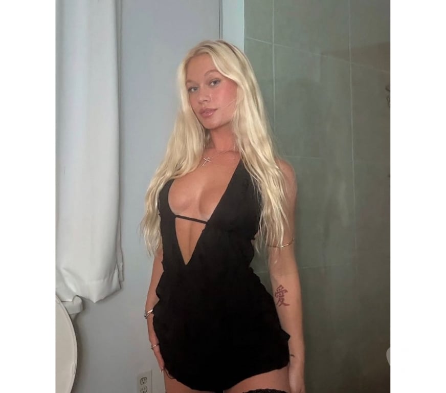 Escort Cork (County) Carrigaline - Photos for Irresistible Blonde aaj Girl Available Tonight
