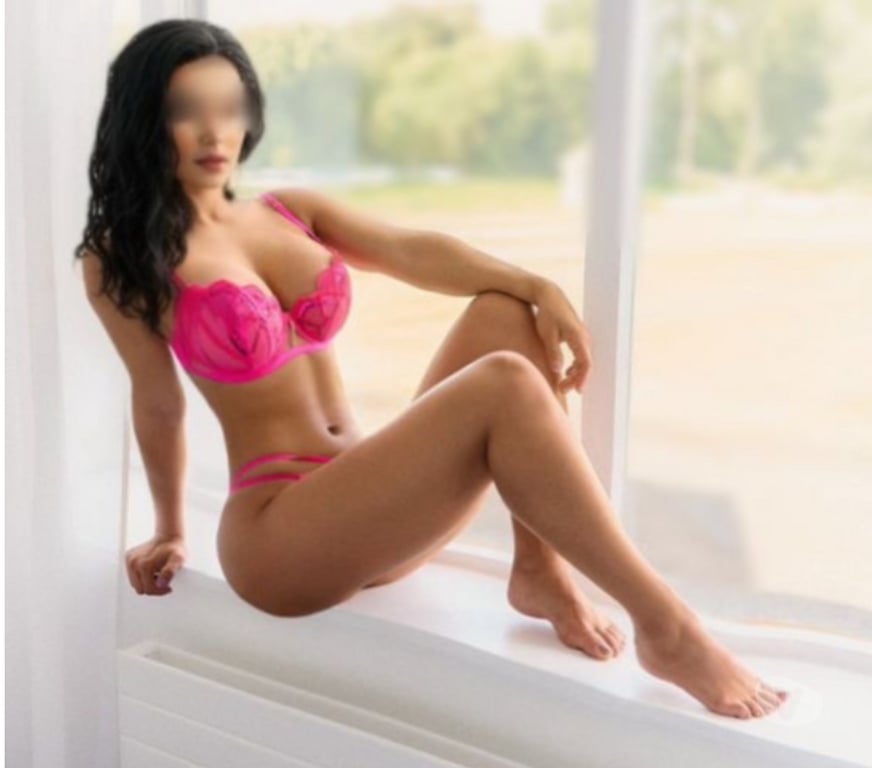 Escort Dublin (County) Dublin-4 - Photos for I am Michelle… Your Intimate Massage Compani