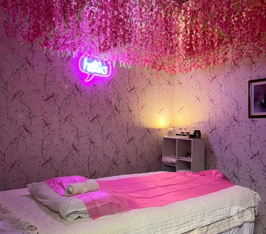 Massage - Beauty - Spa Galway (County) Claregalway - Photos for Relaxing hot oil Massage