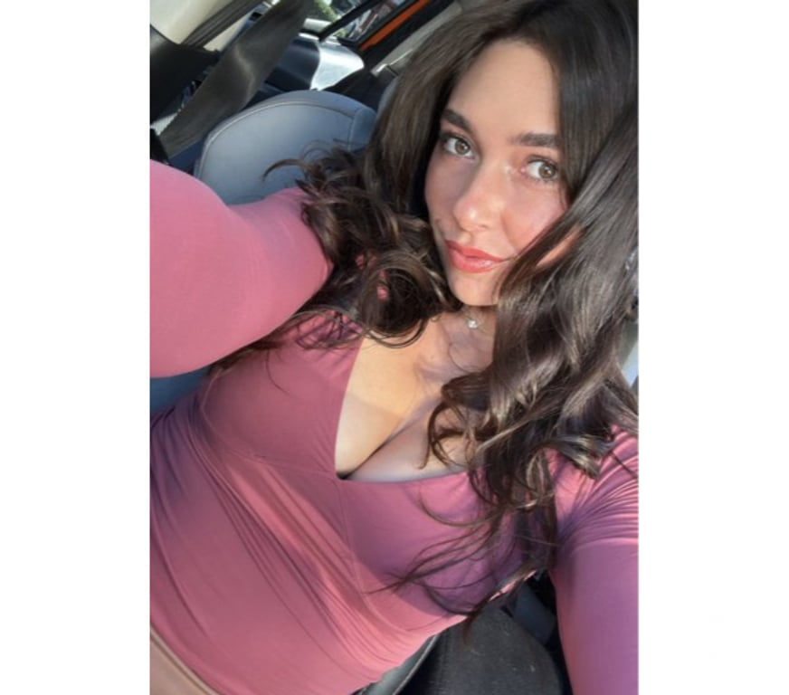 Escort Dublin (County) Balbriggan - Photos for an elegant brunette woman available on tlg blinda_marti