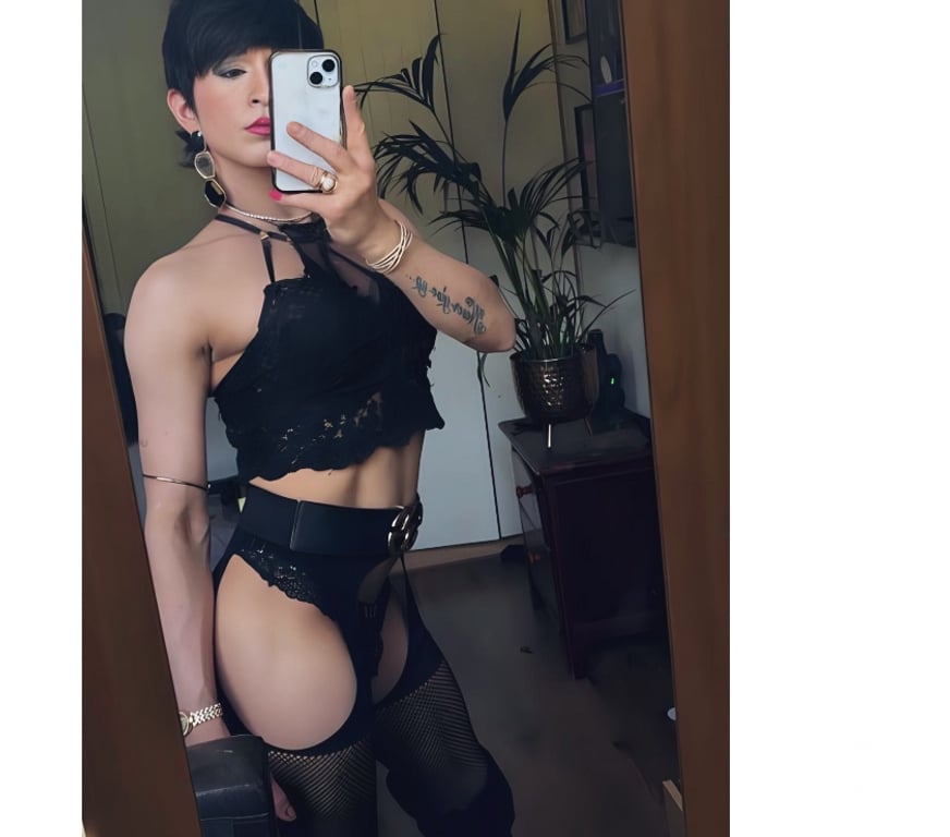 Escort Dublin (County) Dublin-1 - Photos for Elegant, Discreet & Charming Companion in Dublin