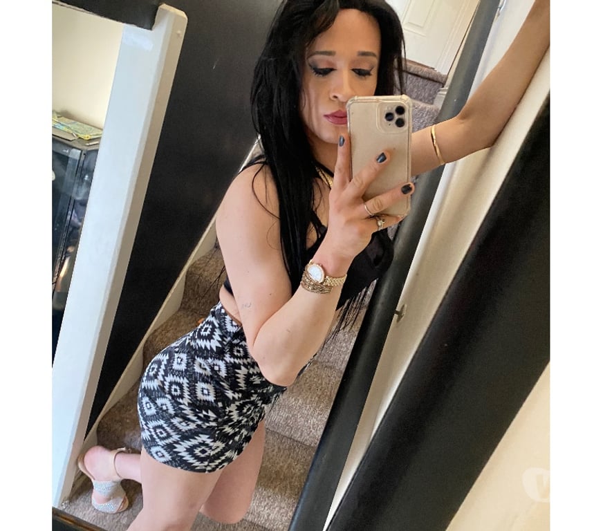 Escort Dublin (County) Dublin-1 - Photos for Elegant, Discreet & Charming Companion in Dublin