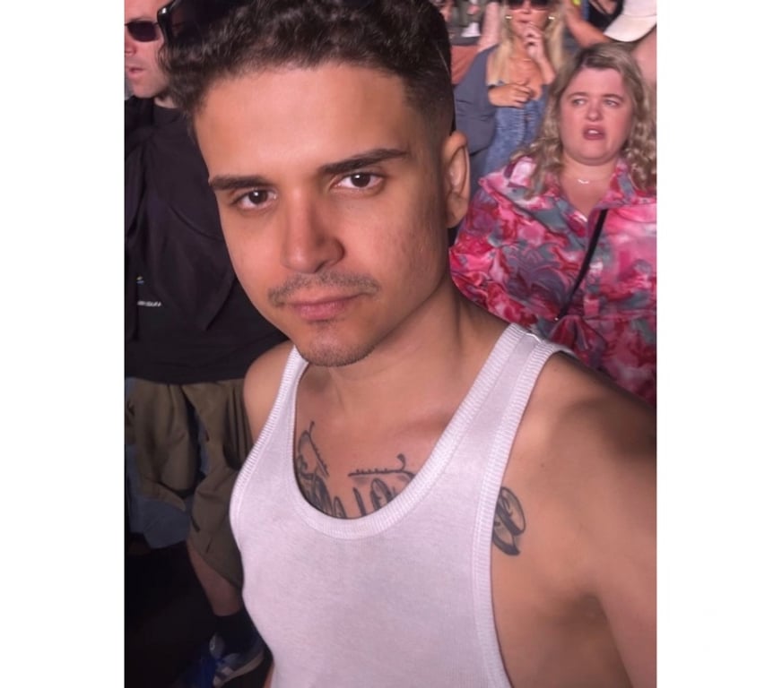 Escort Cork (County) Cork - Photos for Theo XL Massage with more