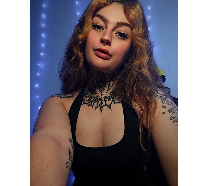 Website & phone services Dublin (County) Dublin - Photos for Irish Vs English message duo 🥵 07405886602