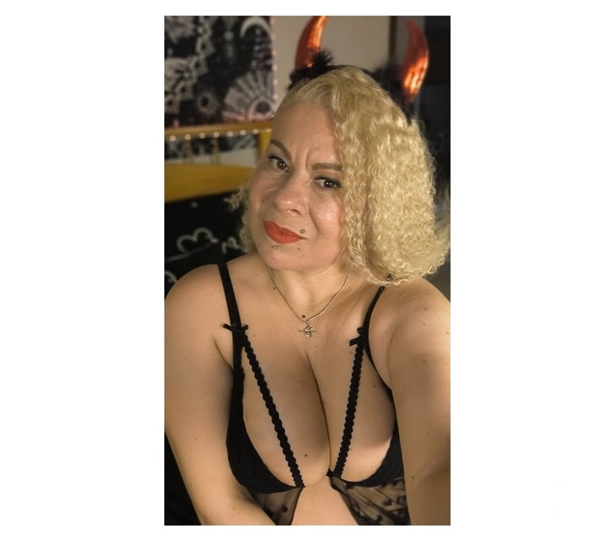 Escort Louth (County) Drogheda-Louth - Photos for Mary International — Professional Massage Therapist