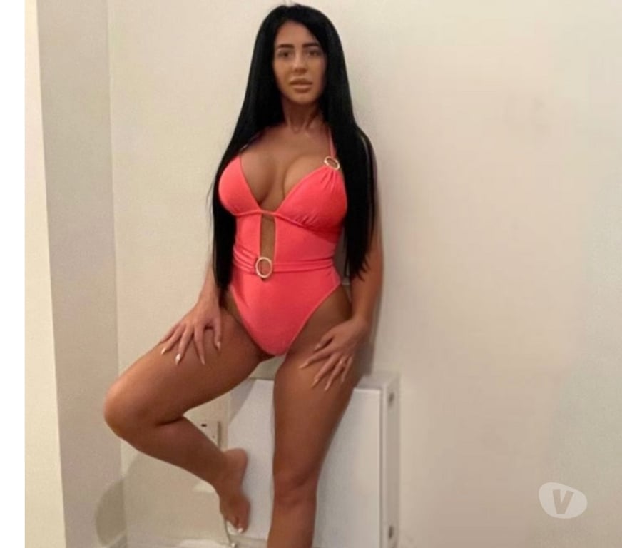 Escort Cork (County) Cork - Photos for Celine only outcall party only outcall