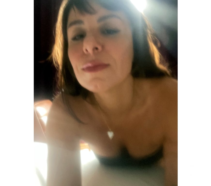 Escort Leitrim (County) Carrick-on-shannon - Photos for Therapeutic Tantric Massage with Mya