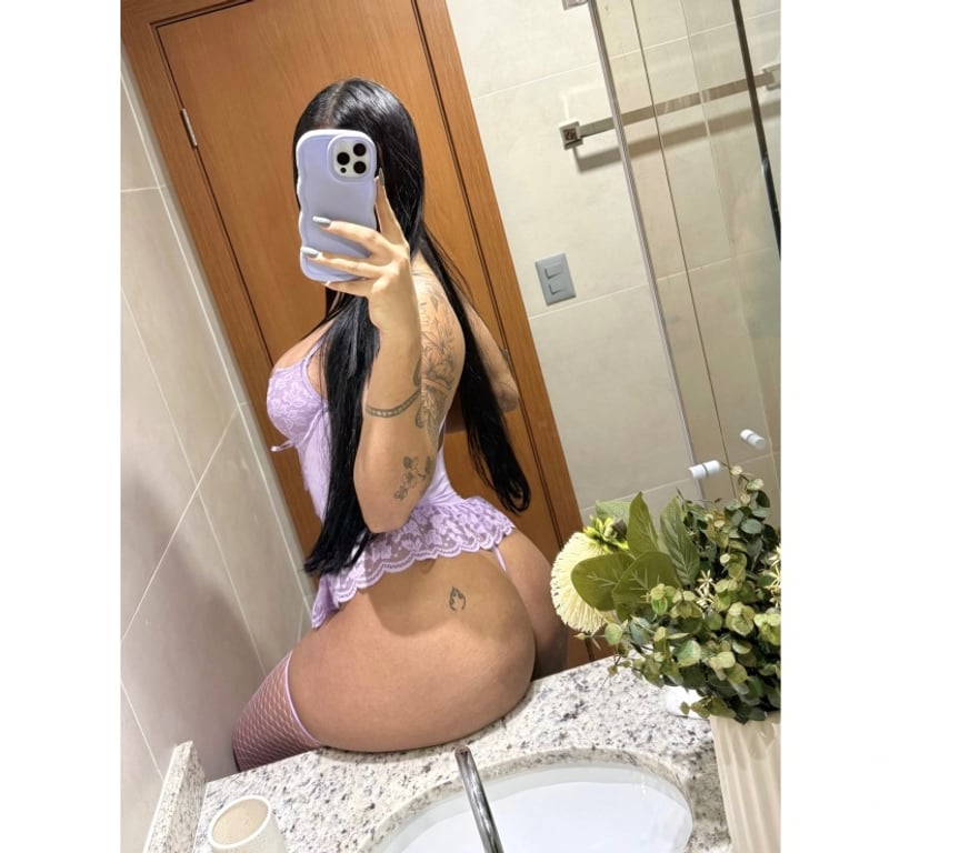 Escort Dublin (County) Dublin - Photos for TS very feminine,curvy body,big surprise,Top & Bottom