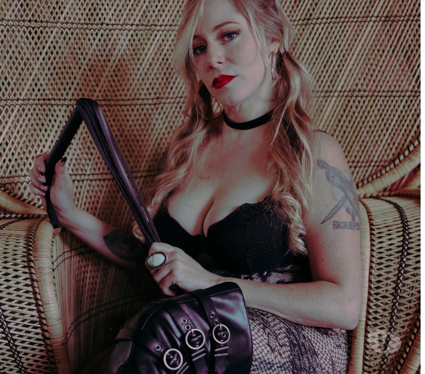 Escort Waterford (County) Waterford - Photos for American Dominatrix in Ireland