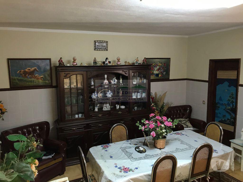 Apartamentos a venda Alfândega da Fé - Fotos para Moradia T2, completamente MOBILADA e REMODELADA próxima dos