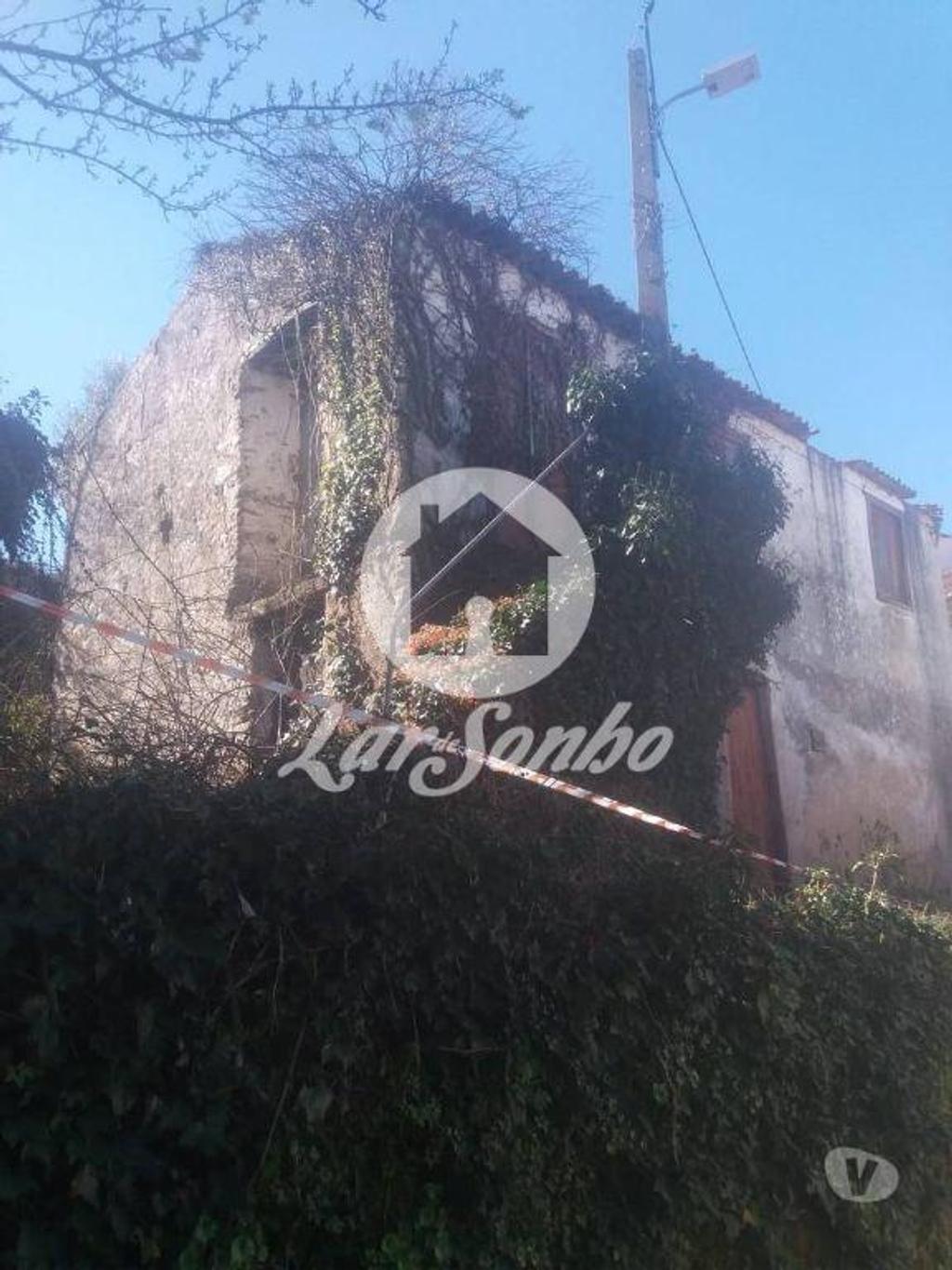 Apartamentos a venda Miranda do Corvo - Fotos para Casa para recuperar a 5 min da vila de Miranda do Corvo