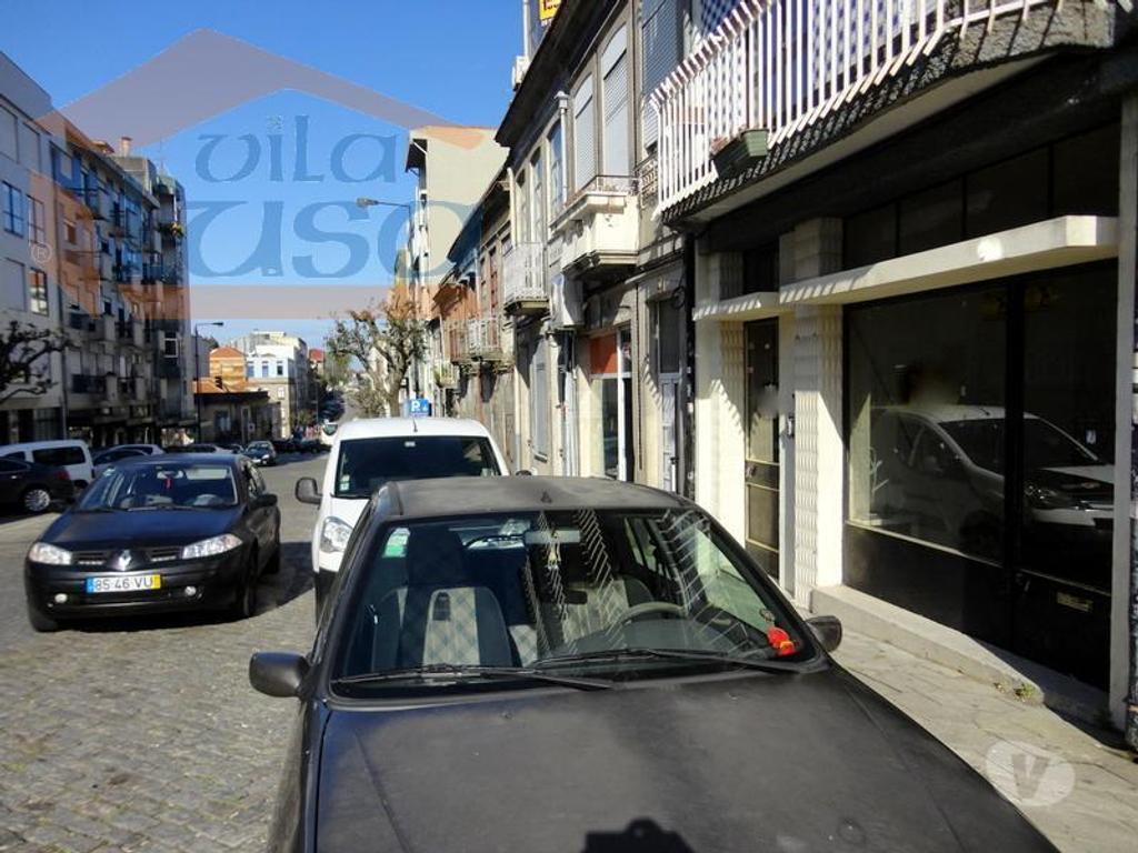 Comprar Loja Porto - Fotos para Loja e Armazém em Camões de 170 m2 entrada por 2 Ruas , Pode...