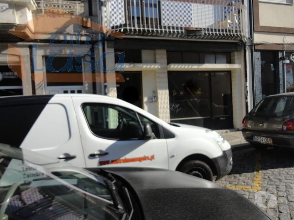 Comprar Loja Porto - Fotos para Loja e Armazém em Camões de 170 m2 entrada por 2 Ruas , Pode...