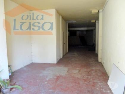 Venda Loja - Fotos para Loja e Armazém em Camões de 170 m2 entrada por 2 Ruas , Pode...