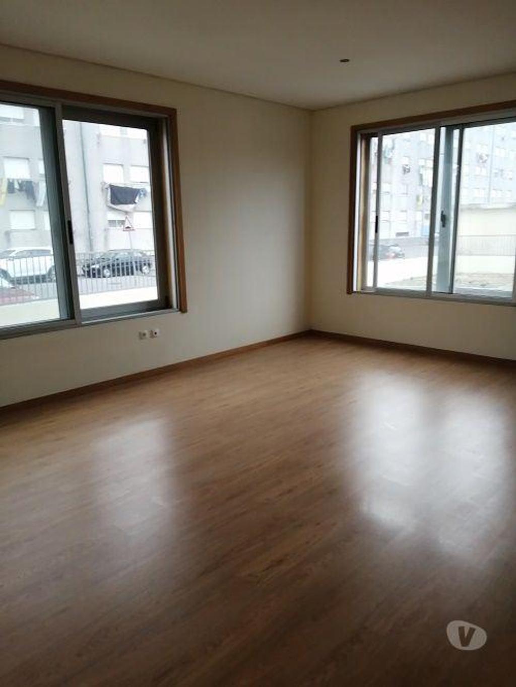 Aluguer Loja Matosinhos - Fotos para Escritório ao Padrão da Légua -investimento