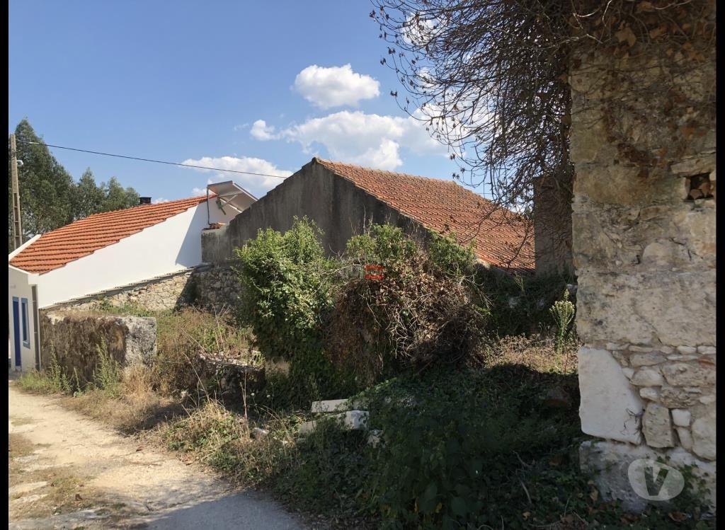 Terrenos Batalha - Fotos para Batalha-Terreno com ruinas (T-14518093)