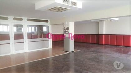 Venda Sala Comercial - Fotos para 3 Lojas com 200m2 - Centro Comercial Venepor
