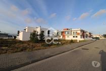 Lote terreno individual em zona de referência! (235 T 01169)