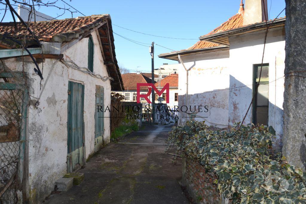 Apartamentos a venda Paredes - Fotos para PROPRIEDADE CASAL DE S. PEDRO LARGO NUN' ALVARES (M 00198)