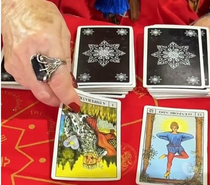 Astrologia - Serv. espirituais - Fotos para PROMOÇÃO EXCLUSIVA E PRESENCIAL-Consultas de Tarot 15€