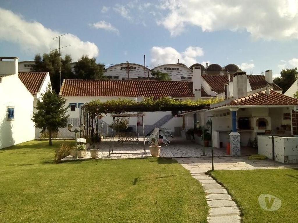 Apartamentos a venda Mora - Fotos para *** Conjunto de 3 moradias térreas com logradouro comum,
