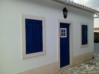 Casas e apartamentos - venda - Fotos para *** Conjunto de 3 moradias térreas com logradouro comum,