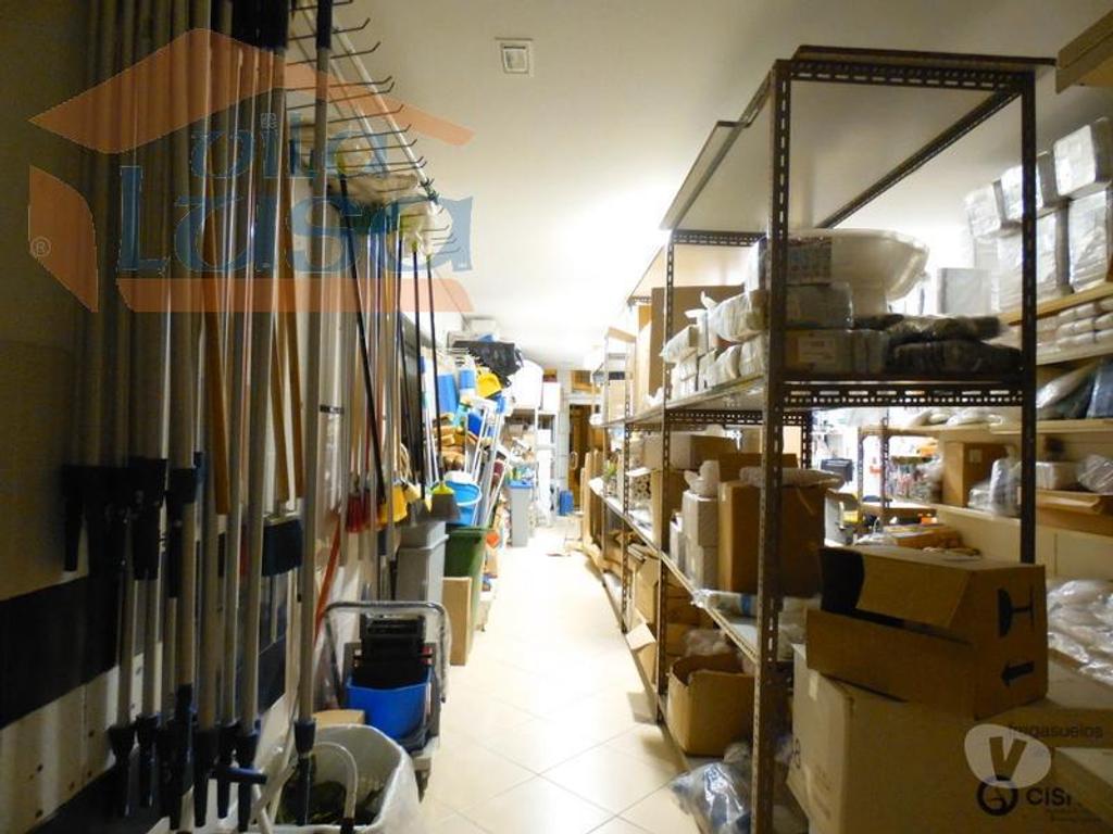 Comprar Loja Vila Nova de Gaia - Fotos para Loja Centro de Valadares com 240 m2
