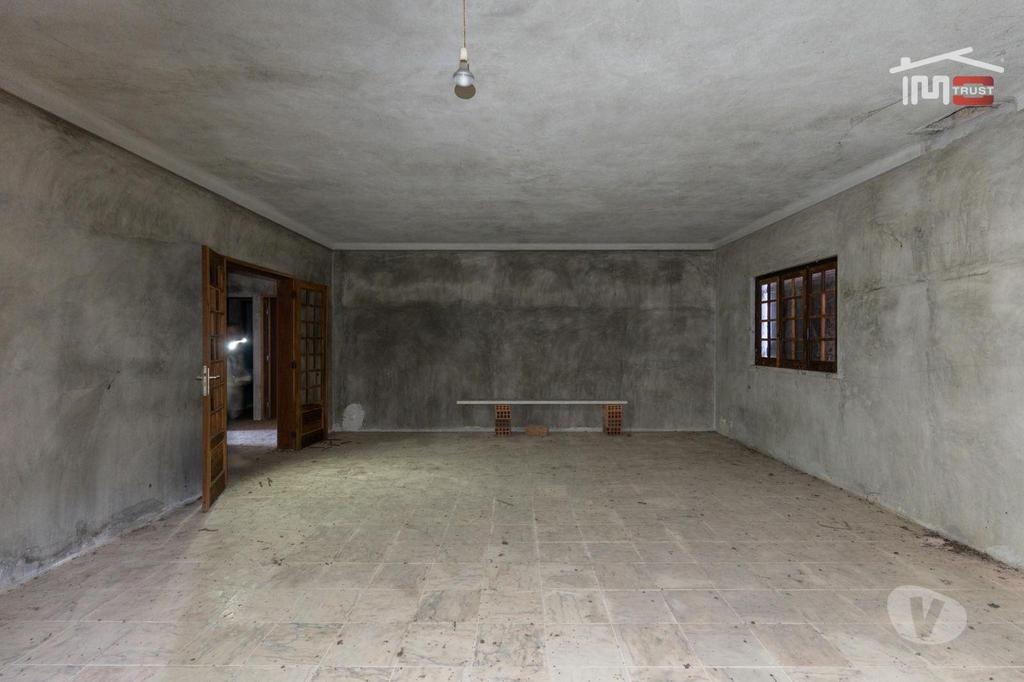 Apartamentos a venda Ourém - Fotos para Moradia por terminar inserida num terreno com área 7.400 m2 em