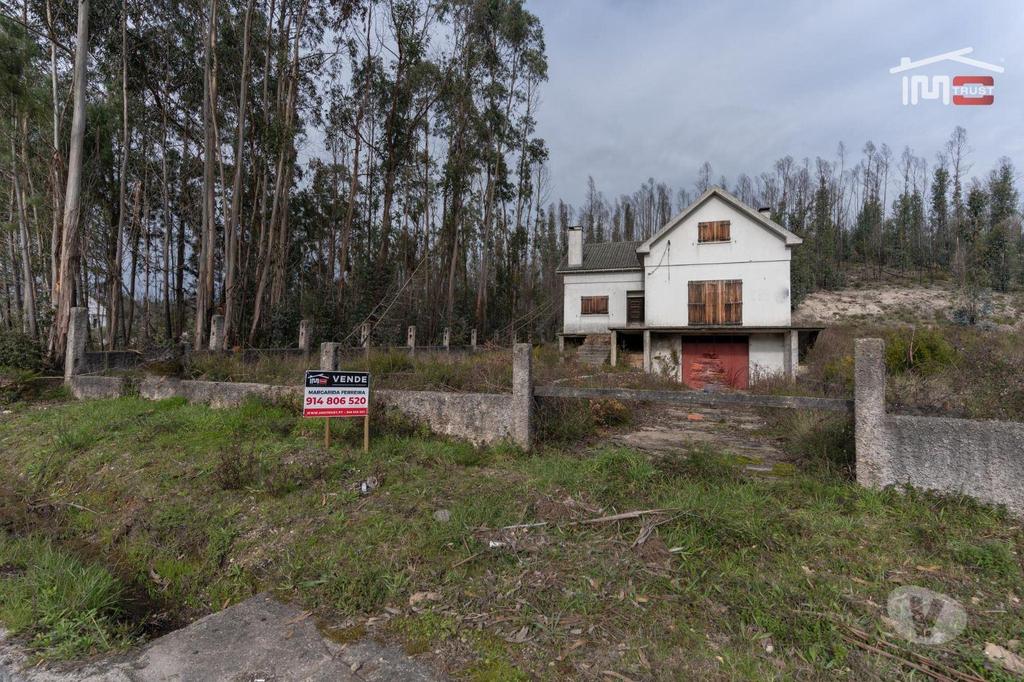 Apartamentos a venda Ourém - Fotos para Moradia por terminar inserida num terreno com área 7.400 m2 em