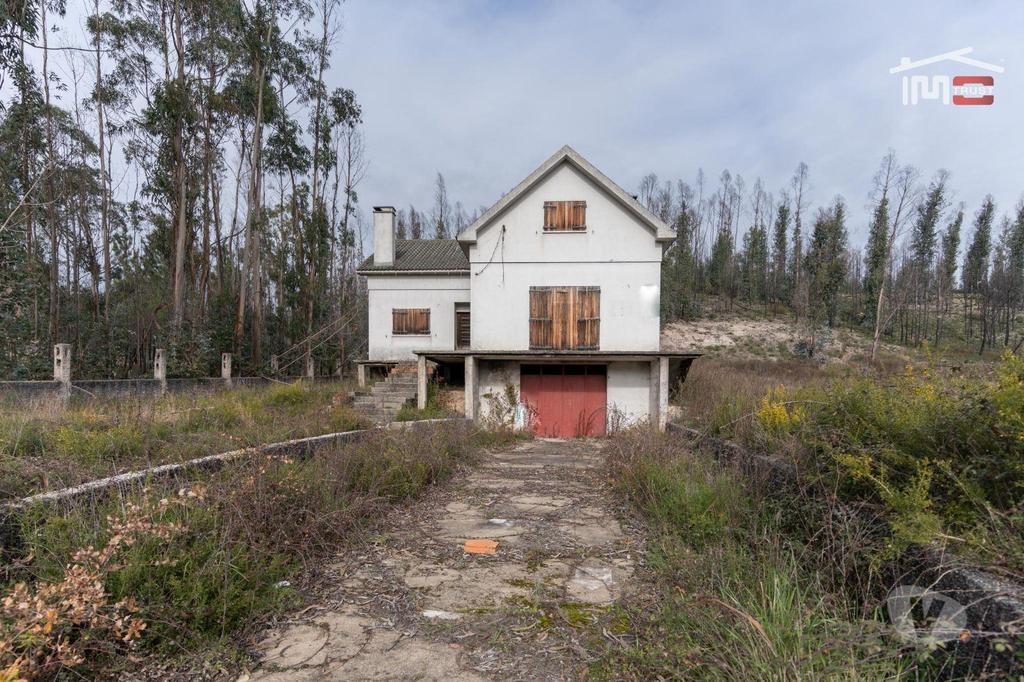 Apartamentos a venda Ourém - Fotos para Moradia por terminar inserida num terreno com área 7.400 m2 em