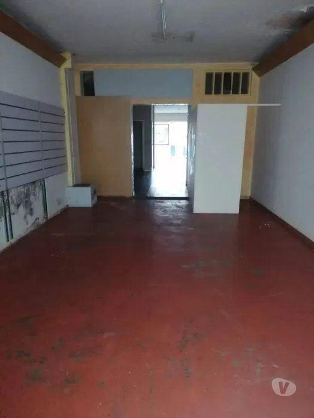 Comprar Loja Porto - Fotos para Loja C Amplas Montras e WC Privativo- Porto
