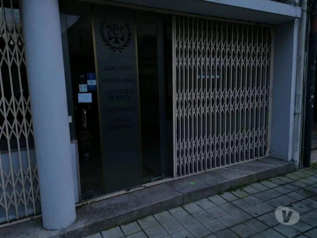 Comprar Loja Porto - Fotos para Loja C Amplas Montras e WC Privativo- Porto