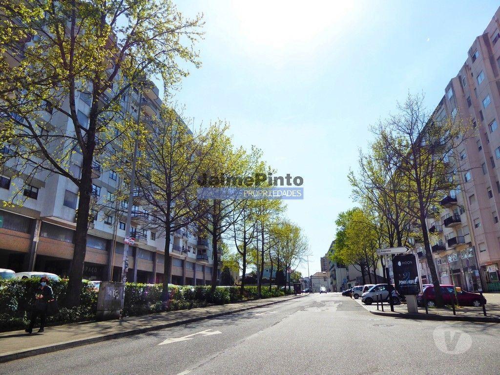 Comprar Loja Porto - Fotos para Ruínas e terreno para construção de 28 apartamentos....