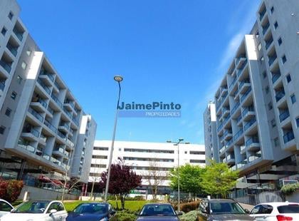 Comprar Loja - Fotos para Ruínas e terreno para construção de 28 apartamentos....