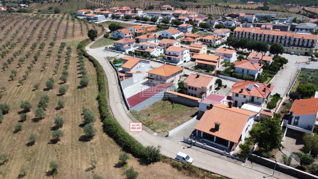 Terrenos Alfândega da Fé - Fotos para Alfandega-da-fe-Lote p construção em Alfândega da Fé (L 0058)