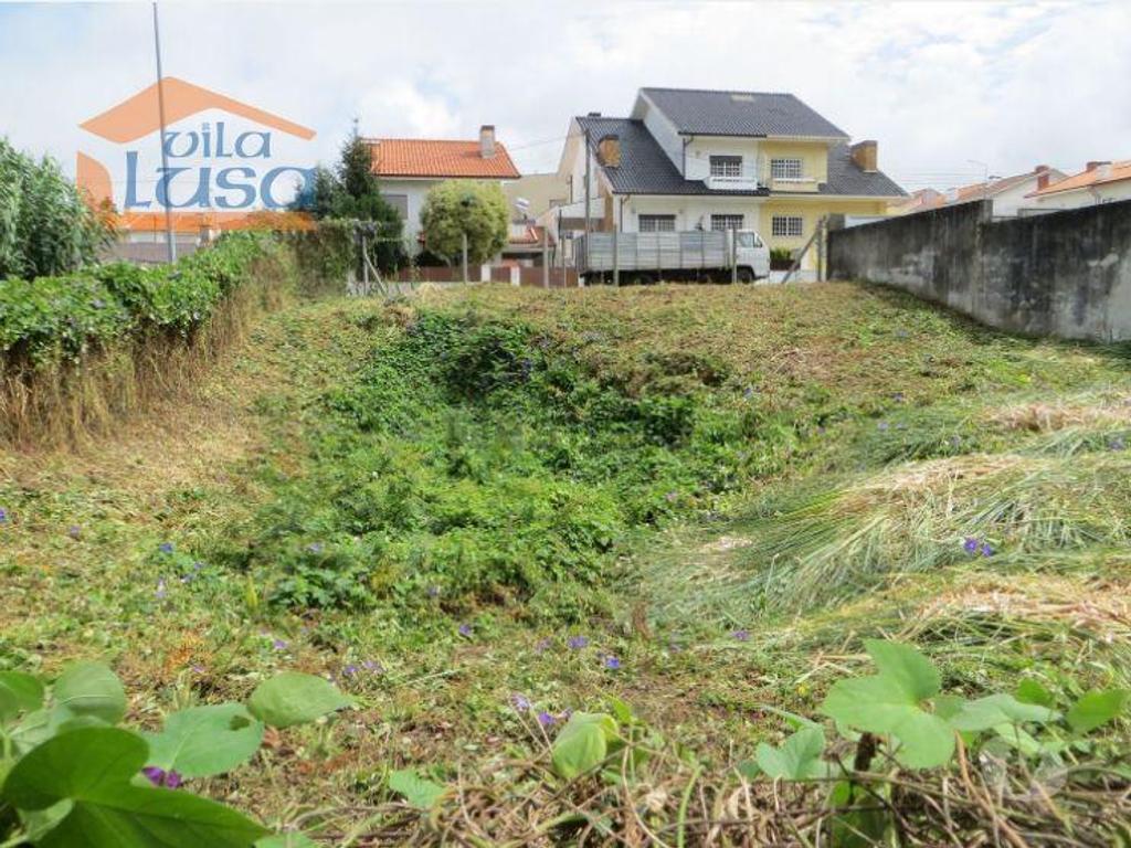 Terrenos Vila Nova de Gaia - Fotos para Terreno para Construção de Moradia de 3 Frentes Arcozelo Vila