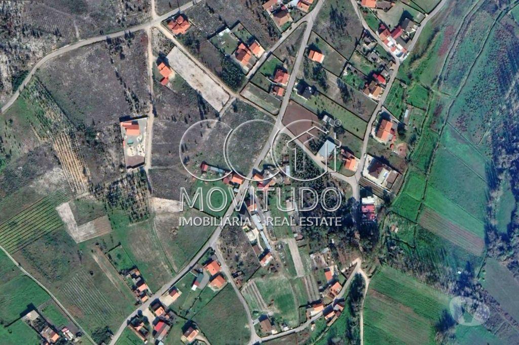 Terrenos Leiria - Fotos para Terreno de 2.960 m2 com projeto aprovado para Lar, Carvide -
