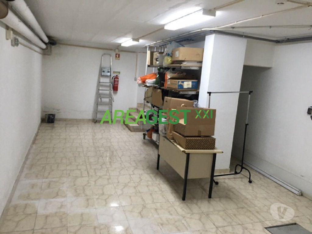 Comprar Loja Odivelas - Fotos para Loja para venda com rendimento, na Pontinha, Odivelas