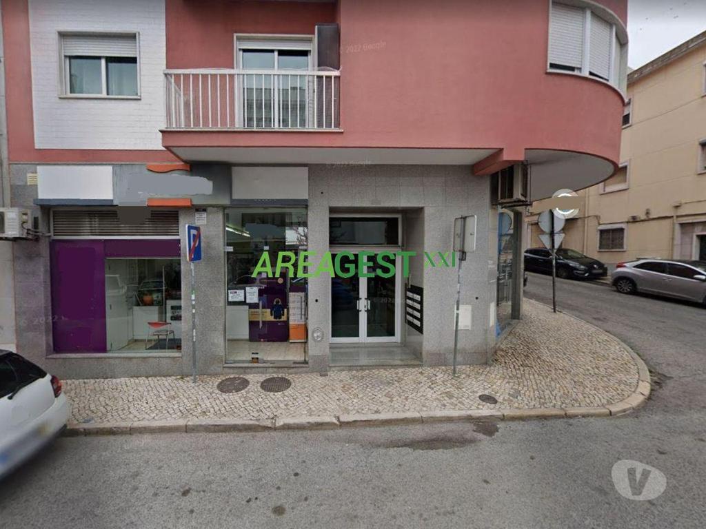 Comprar Loja Odivelas - Fotos para Loja para venda com rendimento, na Pontinha, Odivelas
