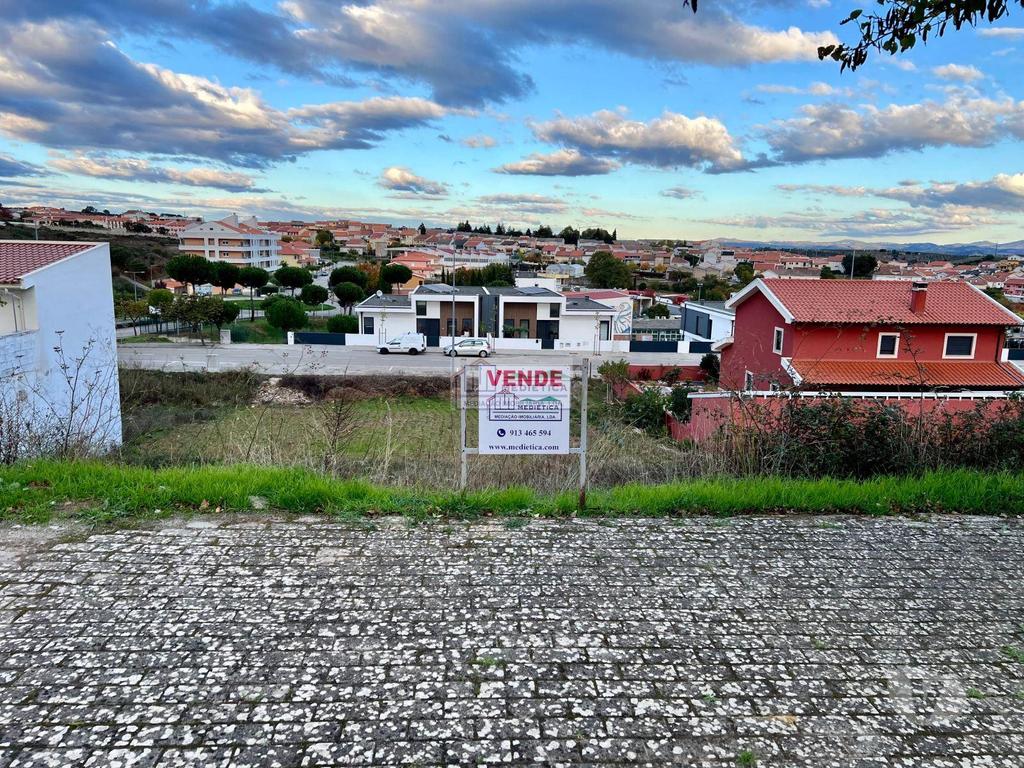 Terrenos Alfândega da Fé - Fotos para Loteamento Coutada - Fase B - A zona de expansão da Vila por
