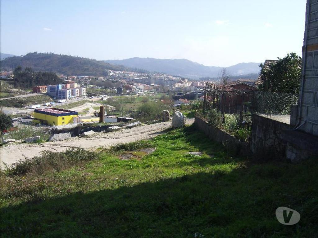 Terrenos Póvoa de Lanhoso - Fotos para Fantástico terreno no centro da vila, para construção área