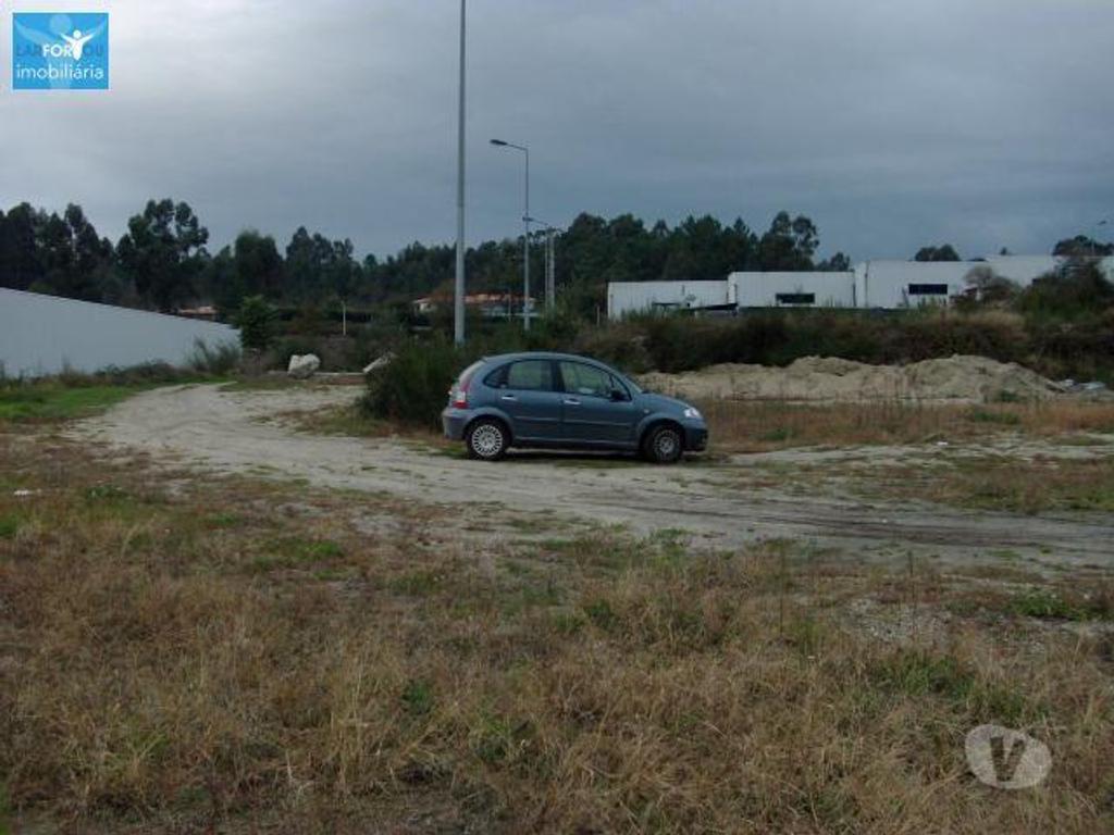 Terrenos Póvoa de Lanhoso - Fotos para Destinado a construção de pavilhões industriais, localizado na