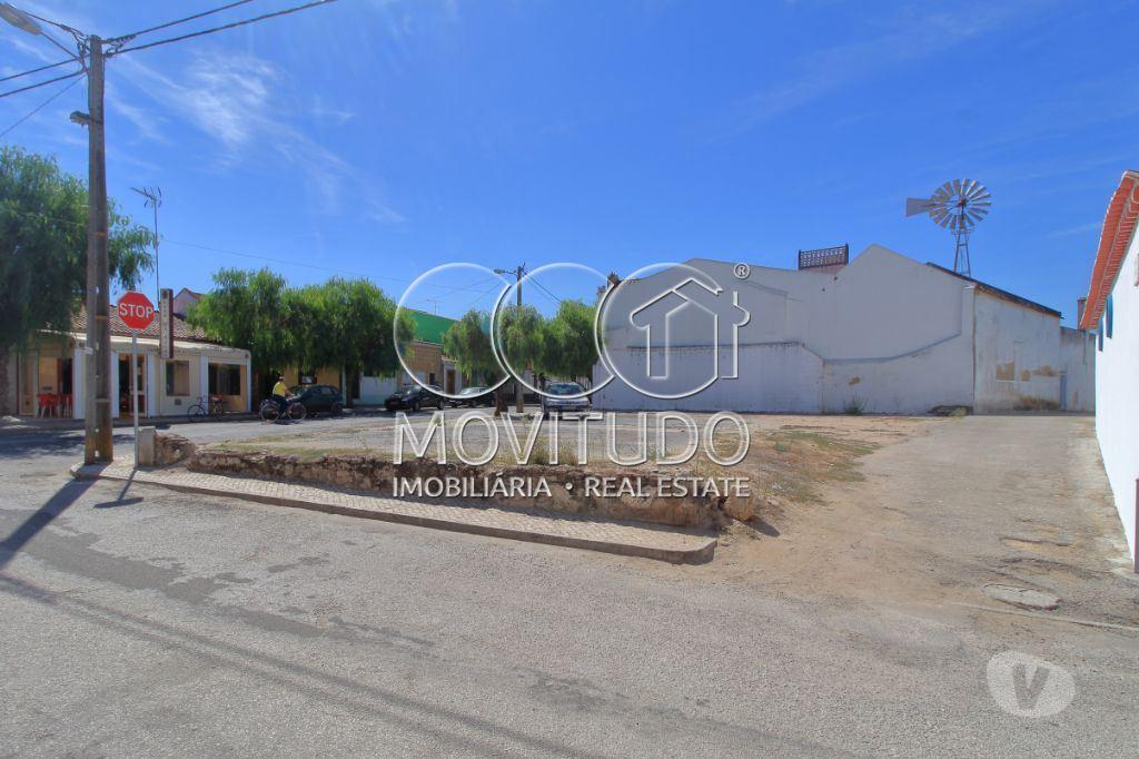 Terrenos Salvaterra de Magos - Fotos para Terreno urbano com 3 frentes para venda em Muge. (70500001)
